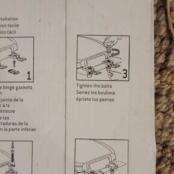 New, Smooth Close White Toilet Seat E Elongated 18.7" AquaSource Easy Install - Picture 10 of 16